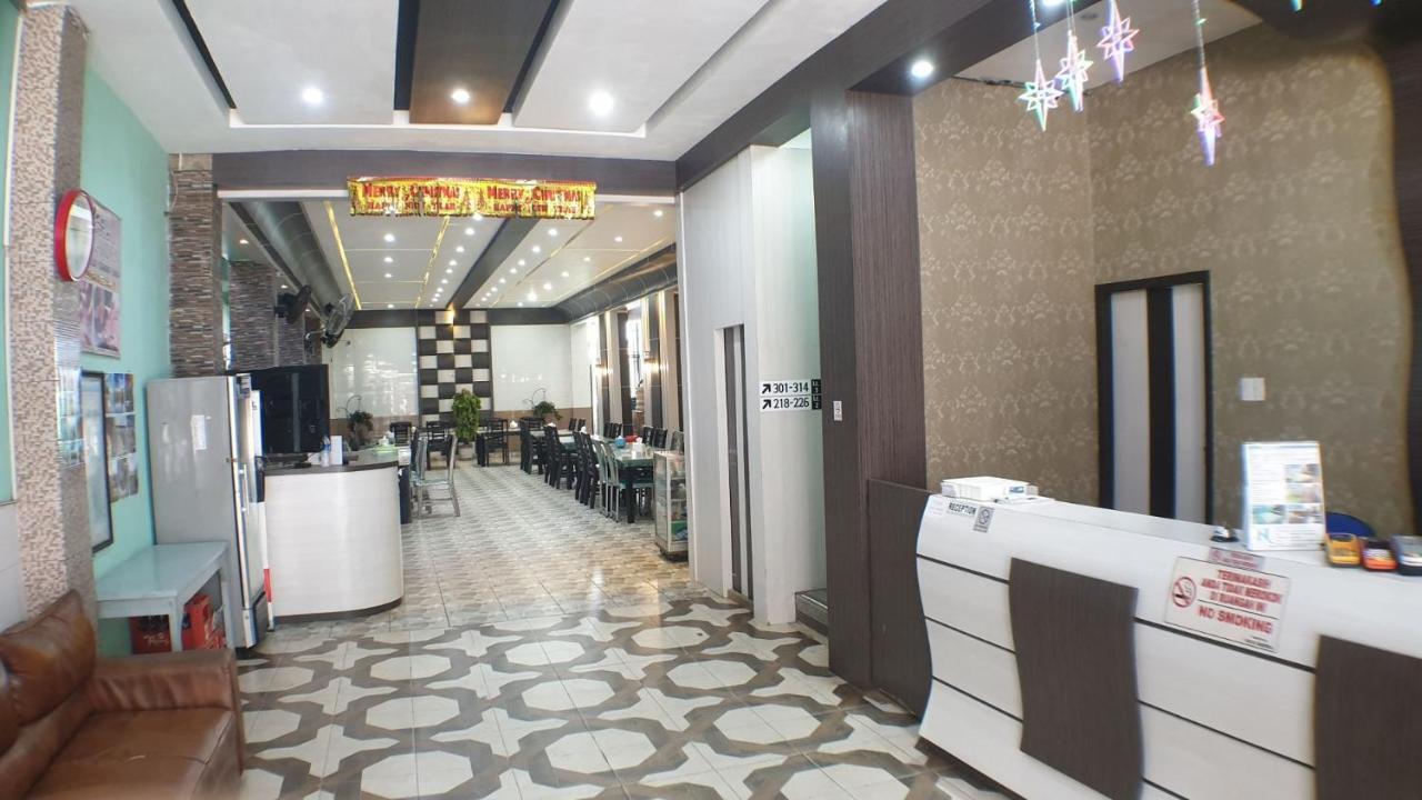 Nasional Hotel Гунунгситоли Экстерьер фото
